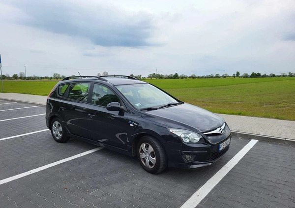 Hyundai I30 cena 18500 przebieg: 156103, rok produkcji 2011 z Oborniki małe 46